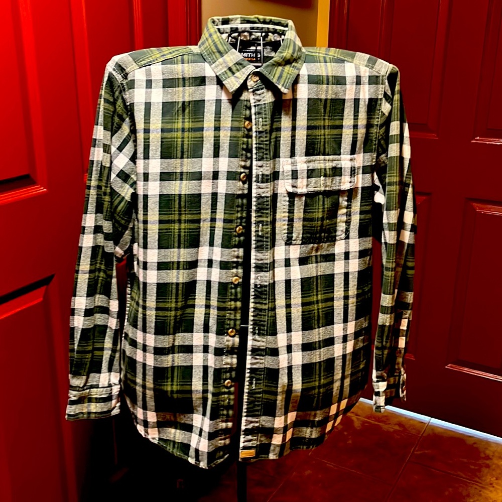Smith’s workwear flannel button down shirt